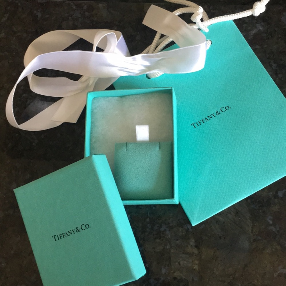 Tiffany & Co box, bag, necklace holder & ribbon